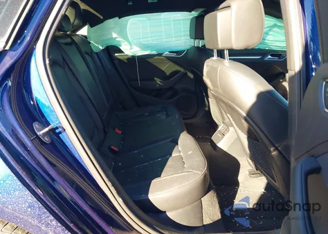 2016 Audi A3 2.0T Premium z USA, uszkodzony, nr VIN WAUE8GFF7G1008813